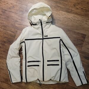 Womens White Helly Hansen Jacket. Size Small. Great Condition